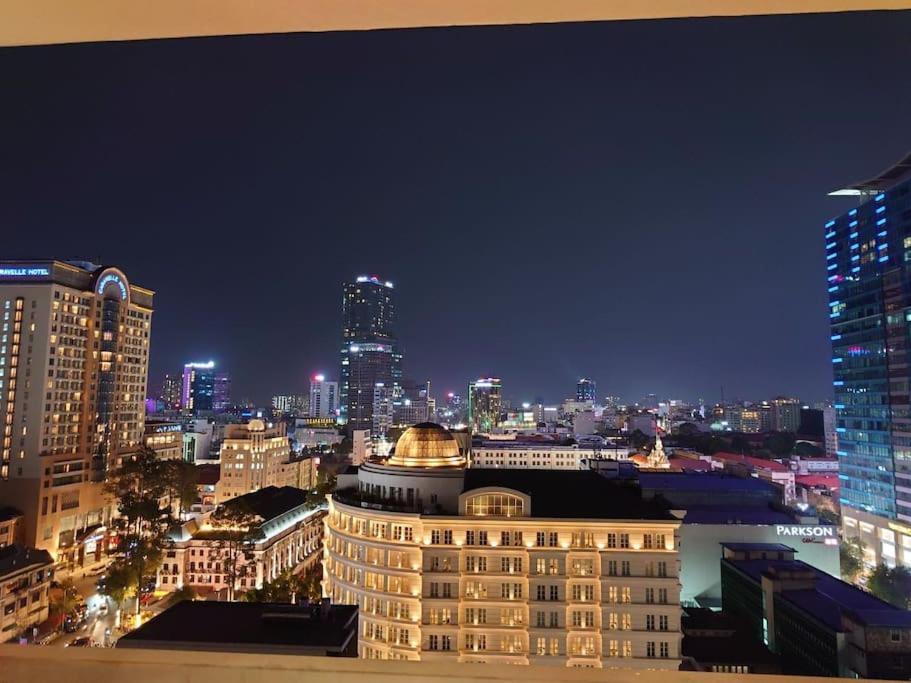 The Rixx Downtown Apartment@D1/Pool/Gym/Operahouse Ho Şi Min Exterior foto