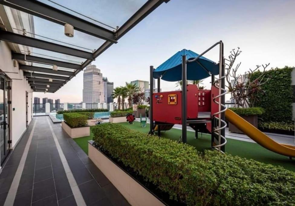 The Rixx Downtown Apartment@D1/Pool/Gym/Operahouse Ho Şi Min Exterior foto